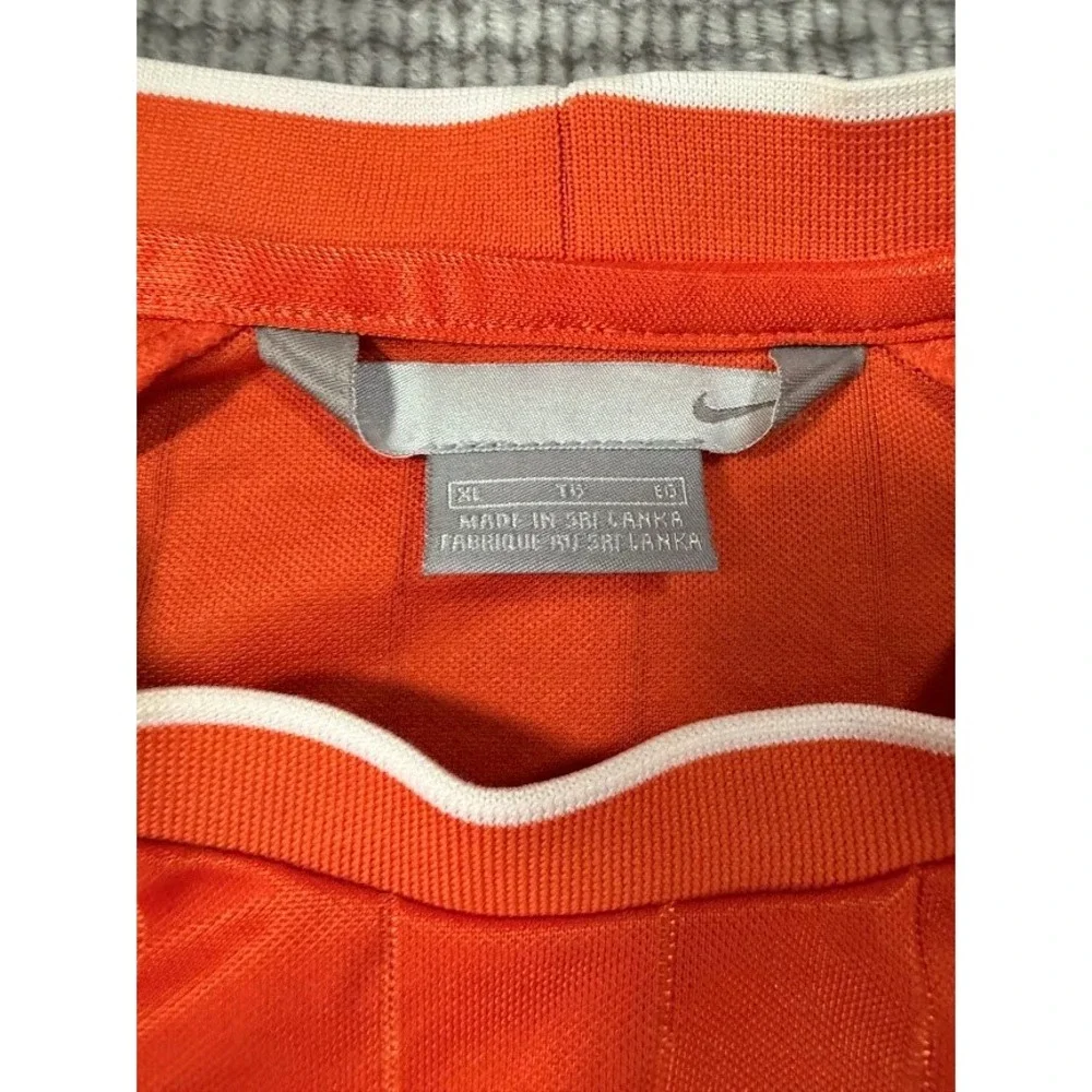 Vintage Nike Mens Orange Tonal Stripe Athletic‎ Tee Short Sleeve Swoosh Logo XL